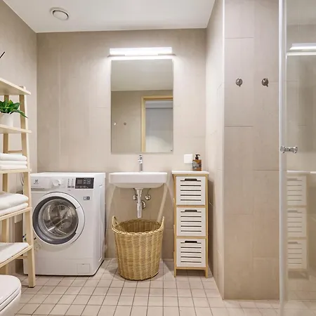 Stylish With Terrace, Parking And Ac Apartament *